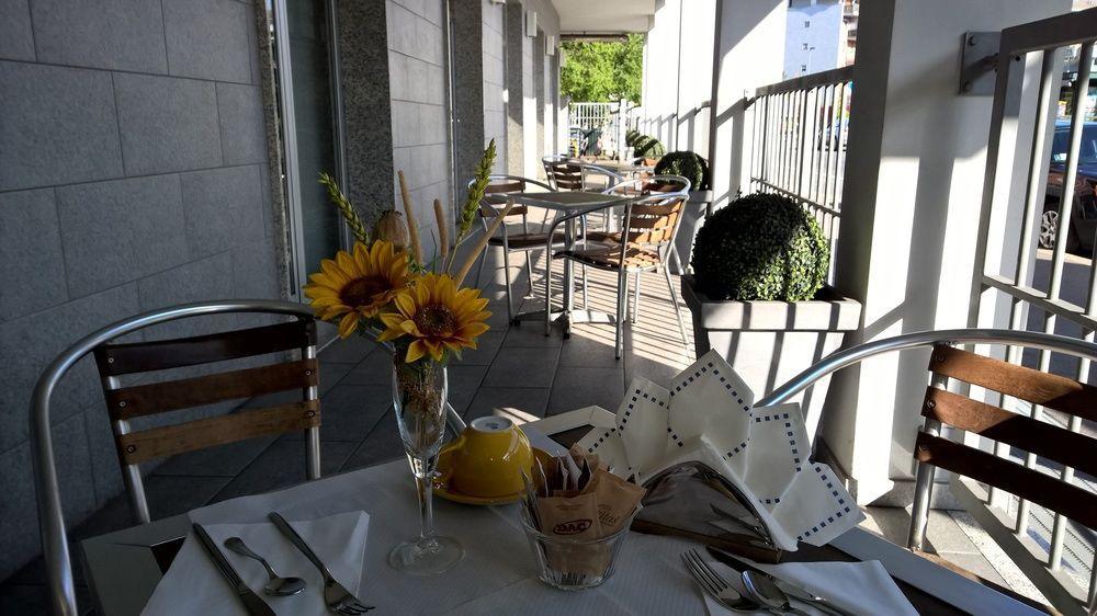Idea Hotel Torino Mirafiori Turim Exterior foto
